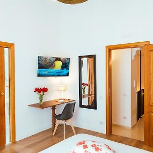 Private Bathroom King Room